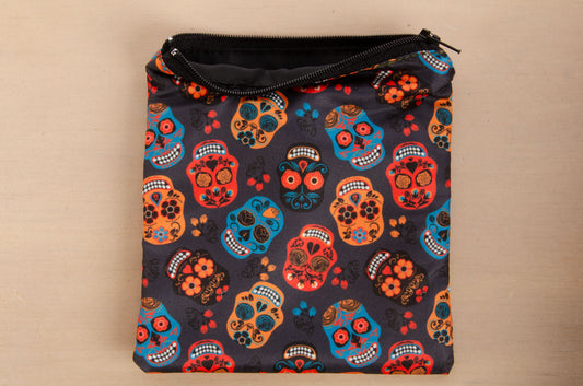 Calaveras gris