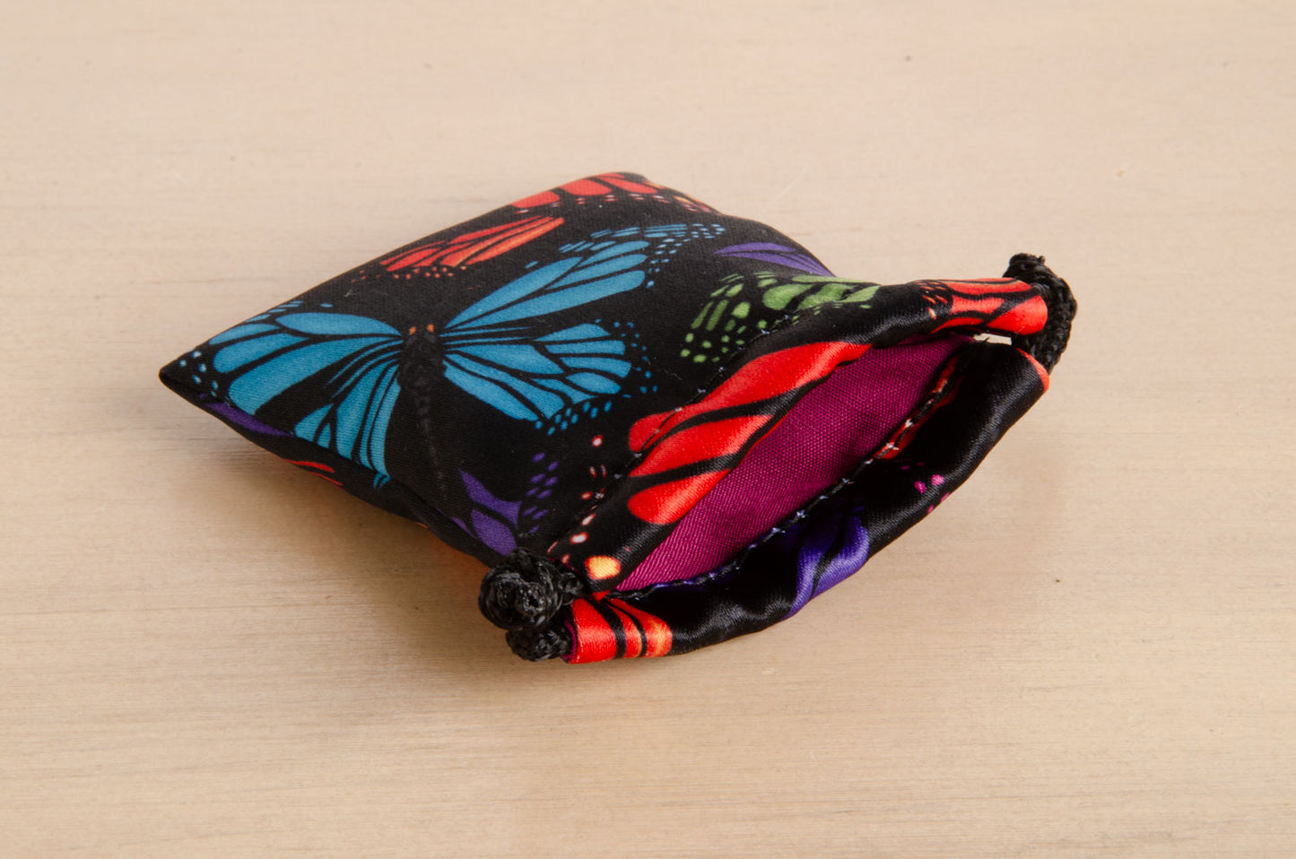 Mariposas negro
