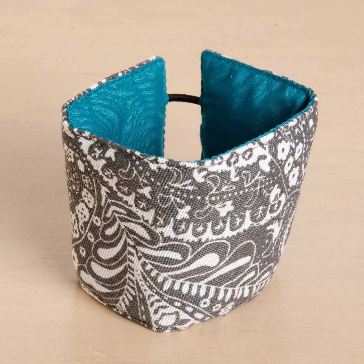 Paisley gris