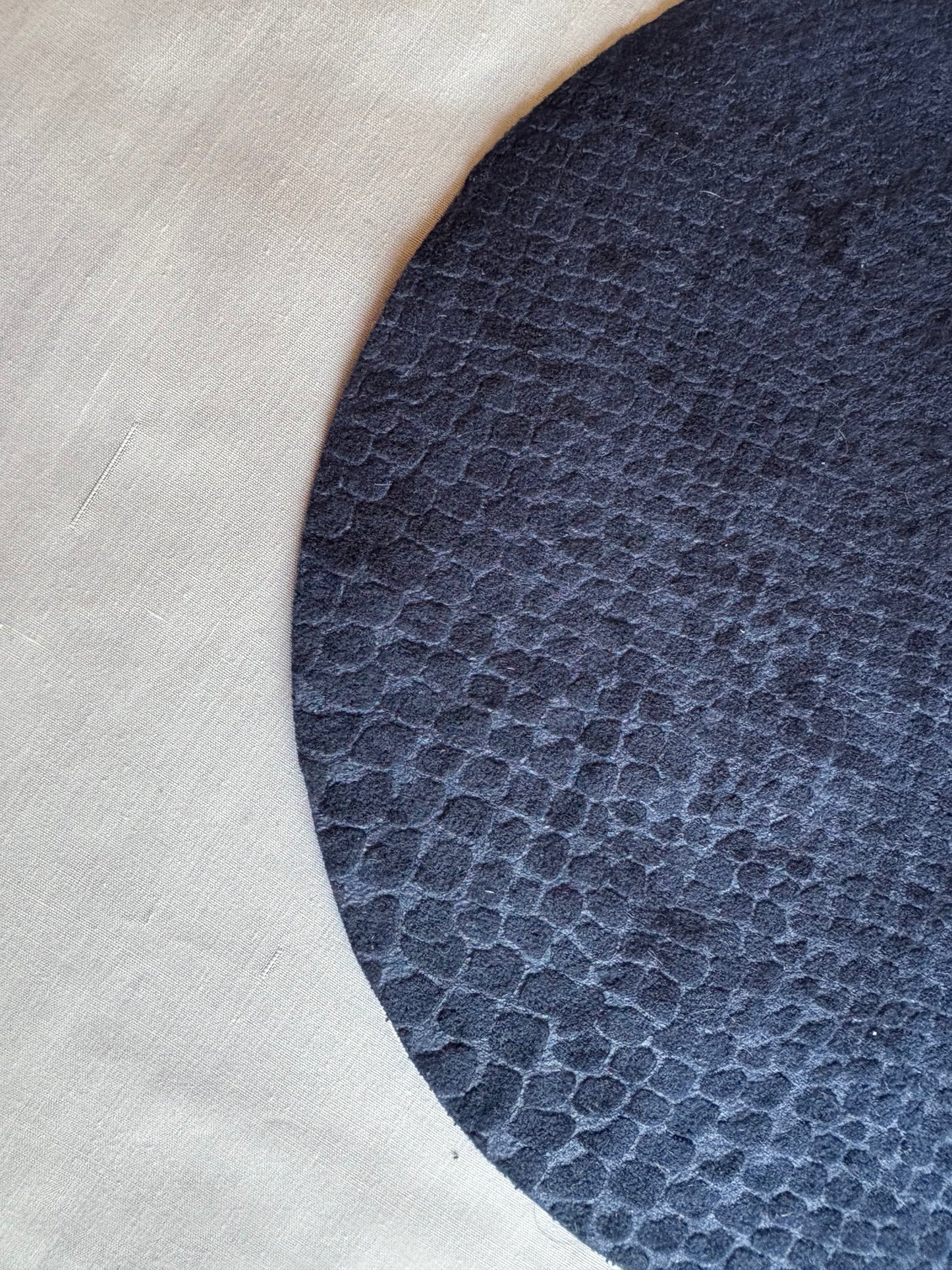 Gamuza animal print marino