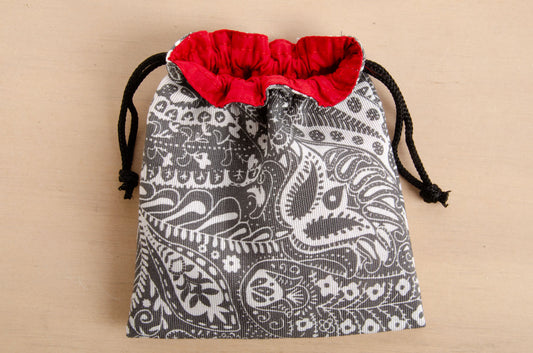 Paisley max